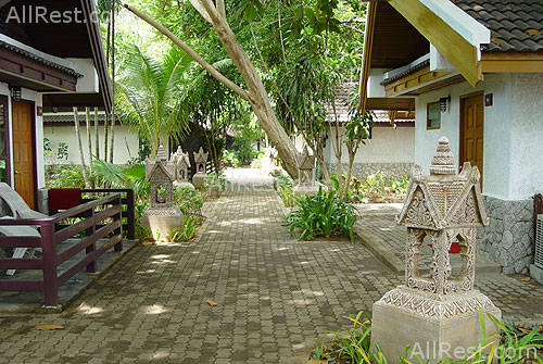 Thavorn Beach Village Spa 13